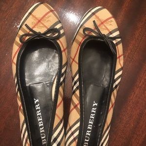 Burberry Flats